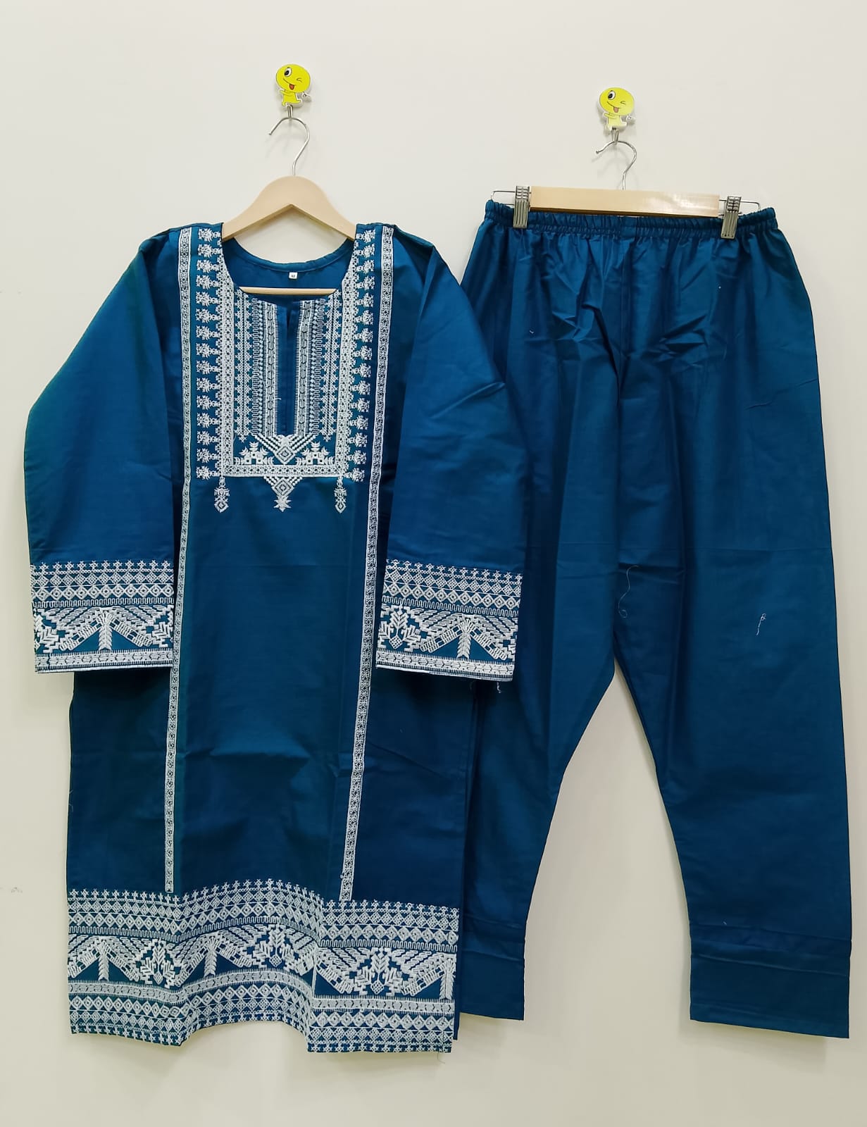 Embroidered 2-piece Cotton D-001